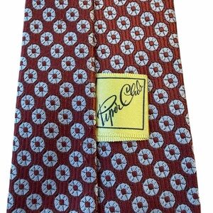 Red and White Geometric Tie